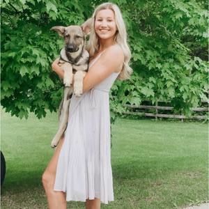 Meet your Posher, Olivia